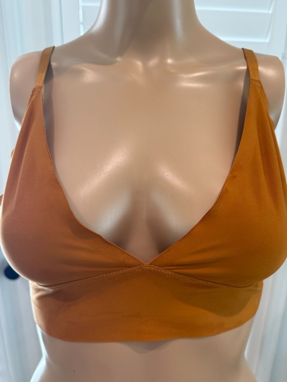 Danskin Intimates Seamless Wireless Bralette Size L Mustard Yellow Adjustable St